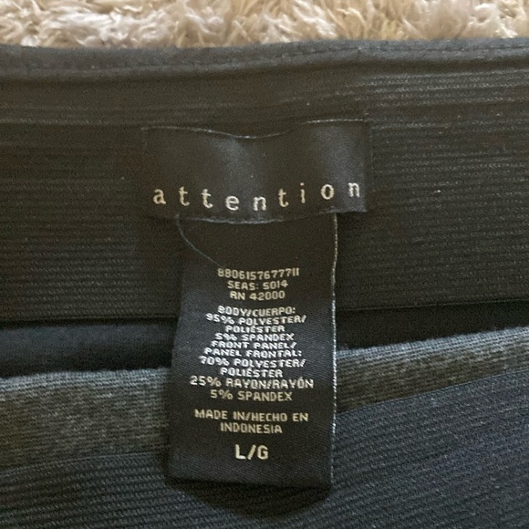 Grey and black skirt - Picture 2 of 3